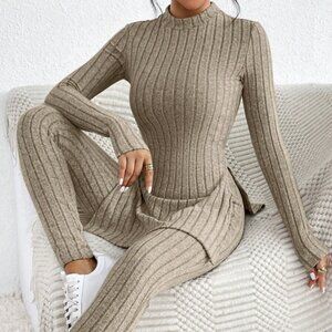 NWOT | Frenchy Mock Neck | Split Hem Ribbed Knit Tee & Leggings Set | Size L